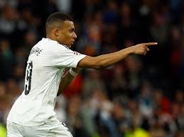 مبابي يتصدر سباق المنافسة على جائزة “الحذاء الذهبي” للموسم (2024-2025).