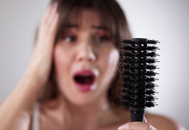 أضرار تمشيط الشعر المبلل أكثر مما نتصور