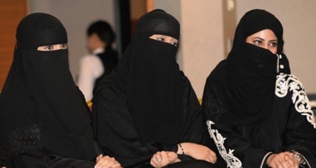 فتيات يطلبن الزواج/ سعوديات يعرضن أنفسهن للزواج مقابل هذة الشروط